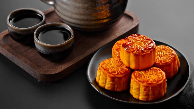 Galaxy Glaze Mooncakes